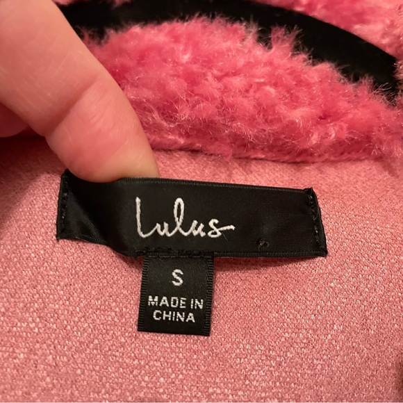 **SOLD** NWOT LuLus Faux Fur Hot Pink Jacket - Picture 5 of 5